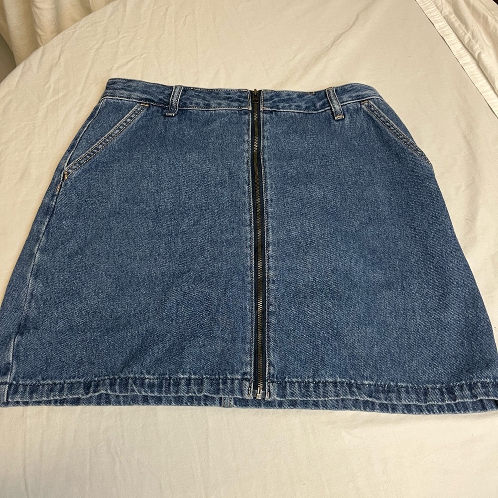Hollister high waisted jean skirt (size 11 W)